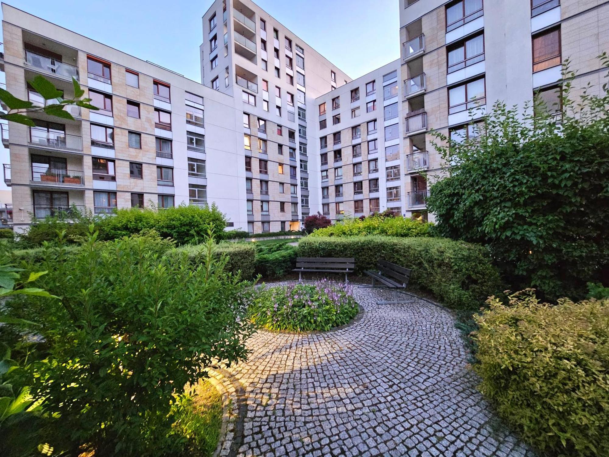 10 Min Do Lotniska, 2 Syp, Ekspres Do Kawy, Kosmetyki Ada, By Visitwarsaw Apartments 外观 照片